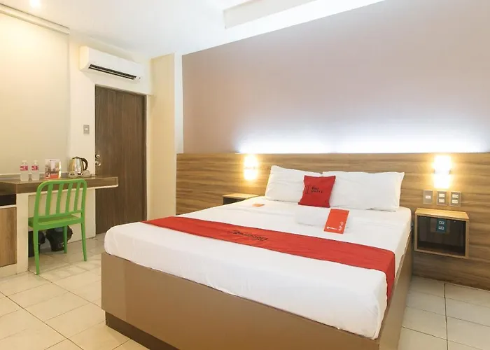 Hotel Reddoorz At V Plaza *