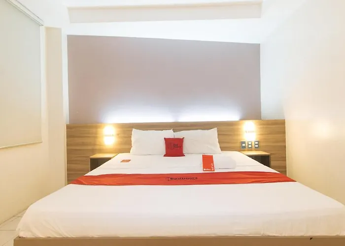 Hotel Reddoorz At V Plaza